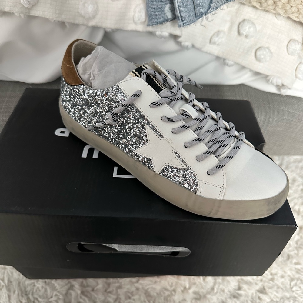 NIB ShuShop Paula Sneaker